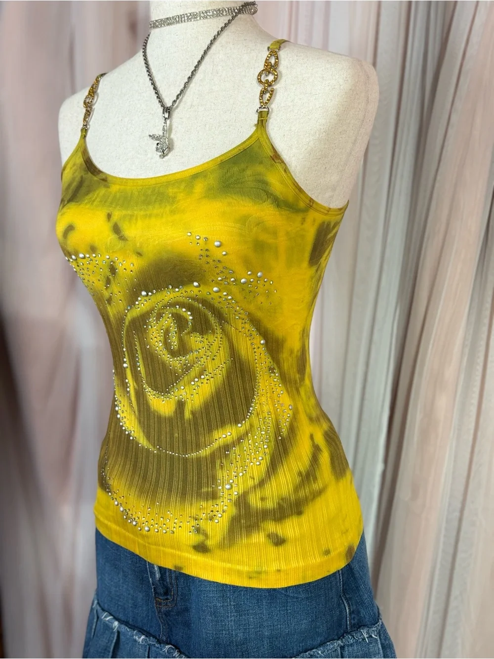 Yellow Rose-Print Chain-Strap Rhinestone Tank Top - Picture 2 of 10